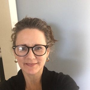 Meet your Posher, Cindi